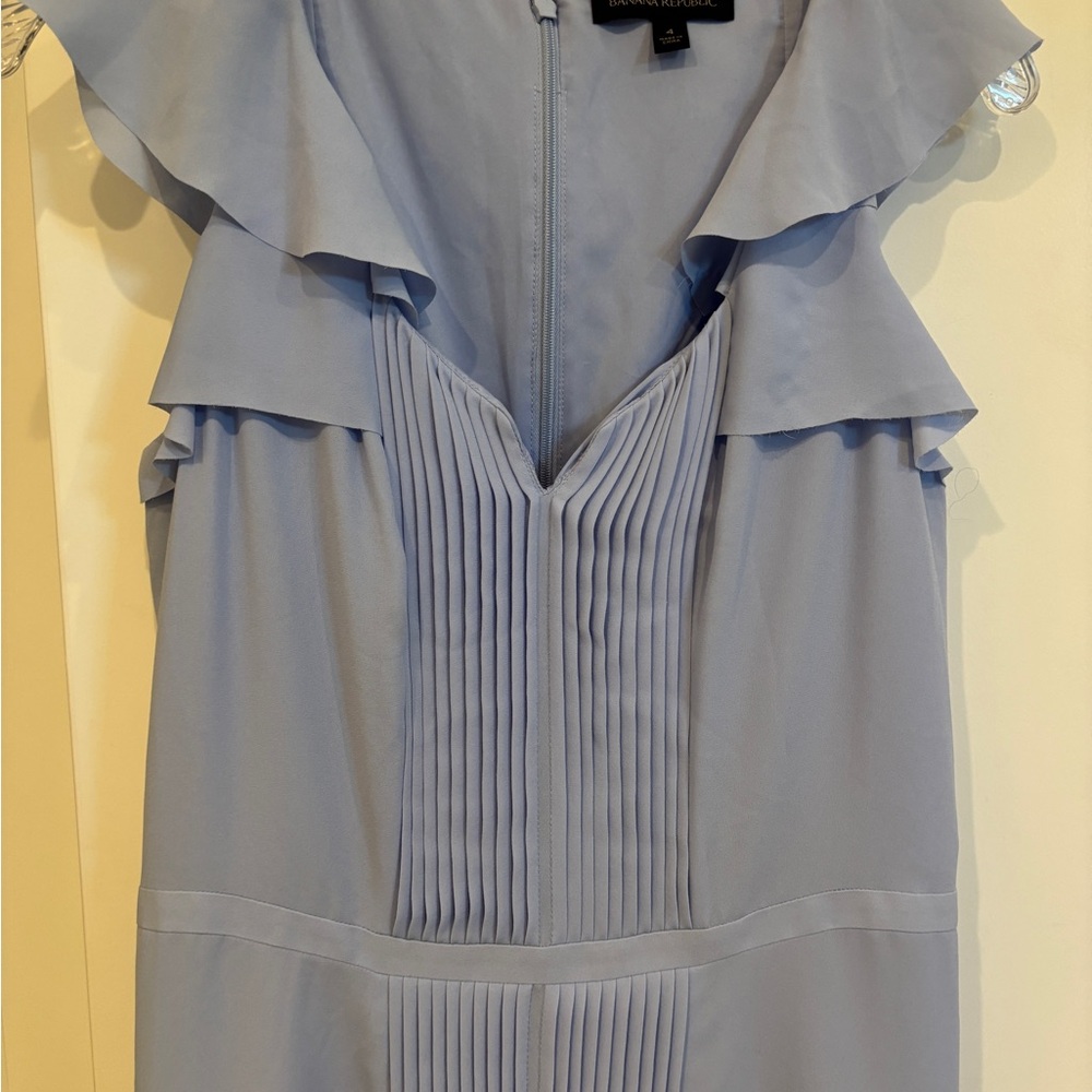 Banana Republic Flutter Sleeve Pin-tuck Dress. Size 4 - Picture 4 of 9